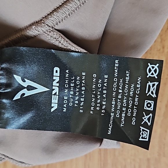 Sports Bra - Picture 8 of 8